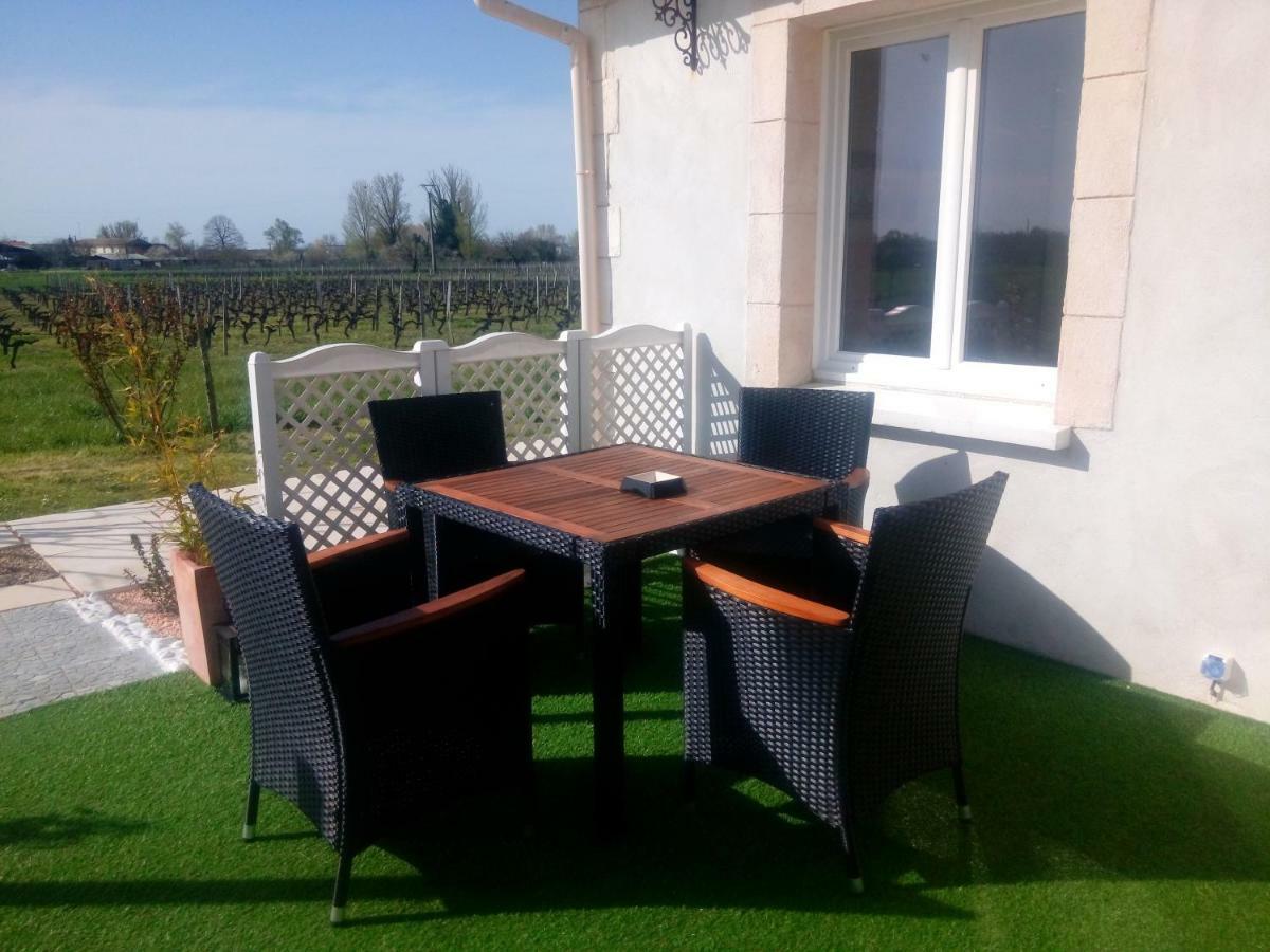 Le Soleil En Gironde Villa Vrillant Exterior photo